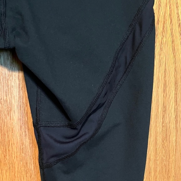 Arie Black High-Waist Leggings - Picture 12 of 15